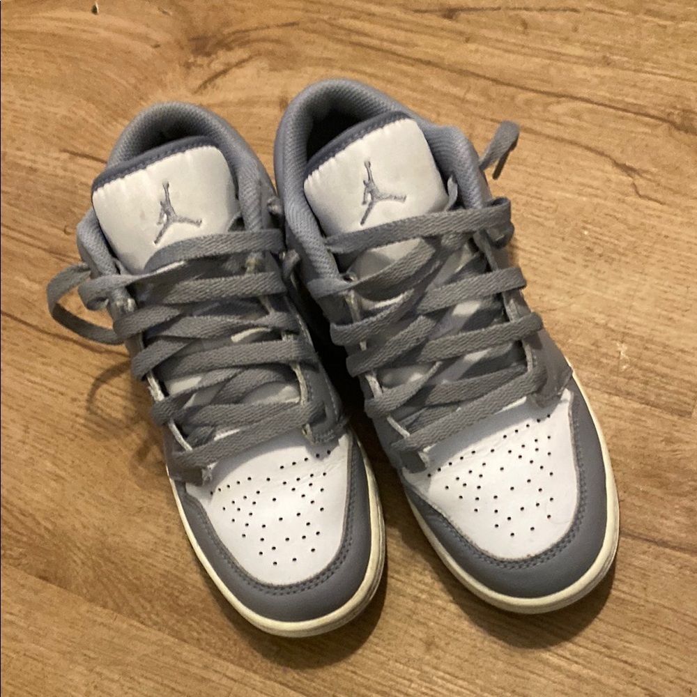 Nike Air Jordan 1 Low Vintage Grey Shoes 553560-053 (GS) Youth Sizes - Picture 7 of 15